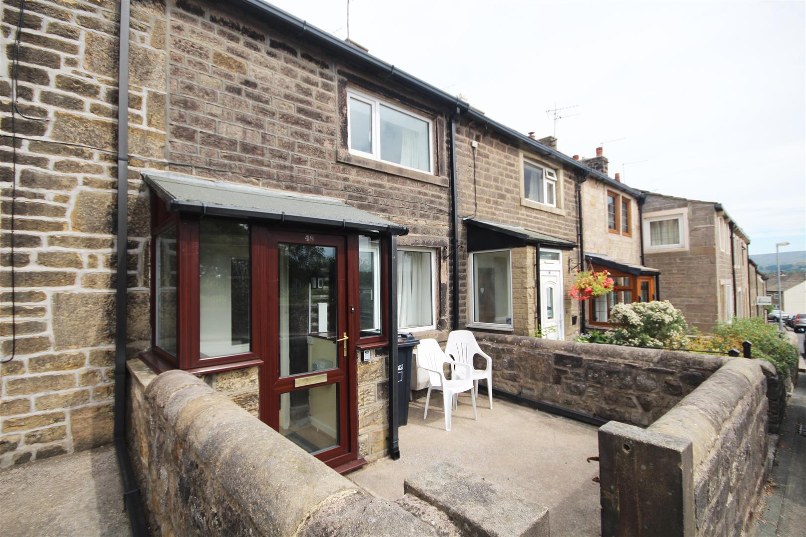 2 bedroom mid terrace house To Let in Laneshawbridge - IMG_8446.jpg